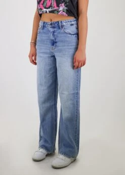 Coast Ride Jeans ★ Light Wash 6 Coast Ride Jeans ★ Light Wash -Tops To Skirt Sales Store IMG 8346