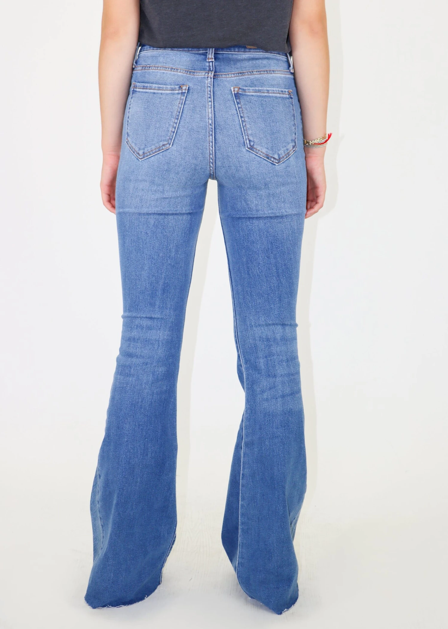 Come Through Jeans ★ Medium Wash 4 Come Through Jeans ★ Medium Wash - Image 4